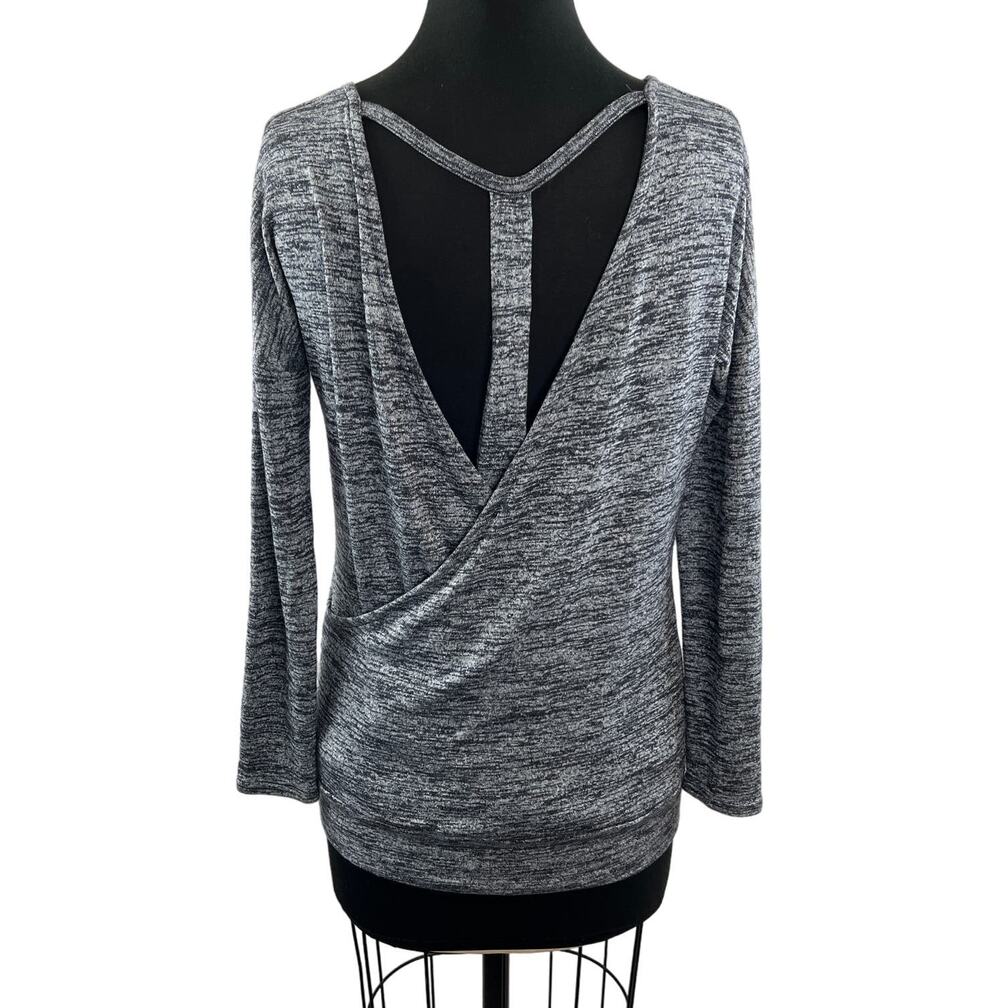 ATHLETA Gray Back Top Heather Scoop Neck Open Pose Yoga Hike Active Wear Size XS